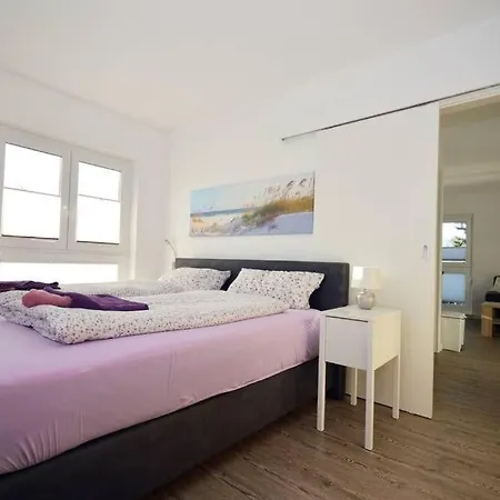 Luv Apartment *
